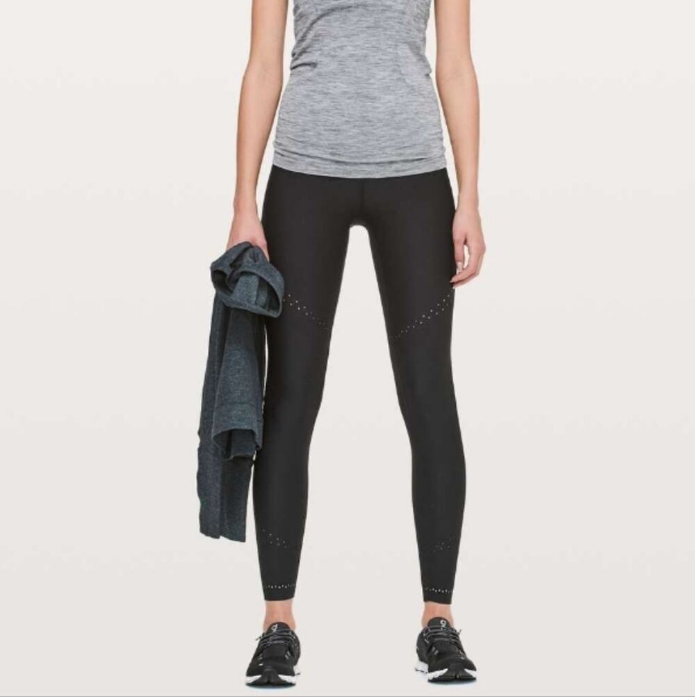 Lululemon Black 27" Zoned In Tight Leggings 10